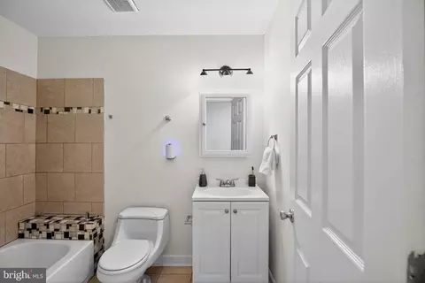 Bath - 738 Bartlett Ave, Baltimore, MD 21218 photo 1 of 2
