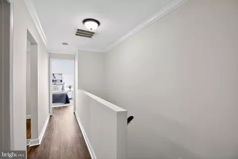 Entry Way - 738 Bartlett Ave, Baltimore, MD 21218 photo 6 of 8