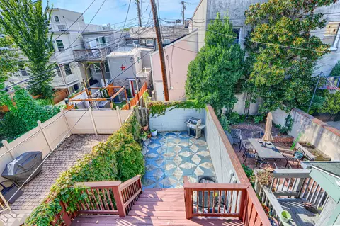 Exterior - 232 S Ann St, Baltimore, MD 21231 photo 7 of 9
