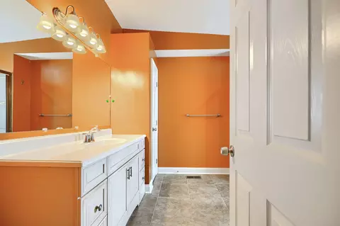 Bath - 232 S Ann St, Baltimore, MD 21231 photo 12 of 12