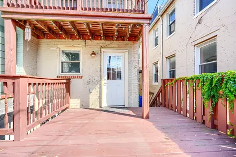 Exterior - 232 S Ann St, Baltimore, MD 21231 photo 4 of 9