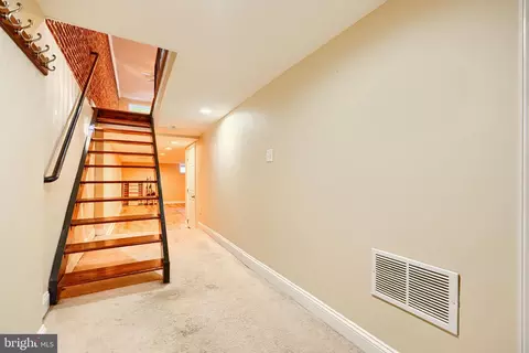 Entry Way - 232 S Ann St, Baltimore, MD 21231 photo 2 of 3