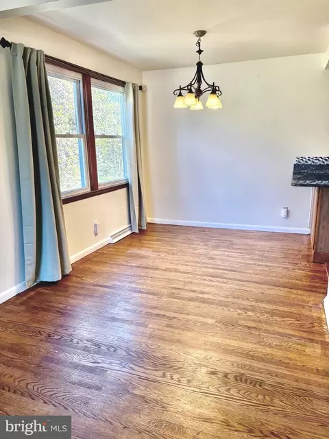 4121 5th St, Baltimore, MD 21225 photo 4