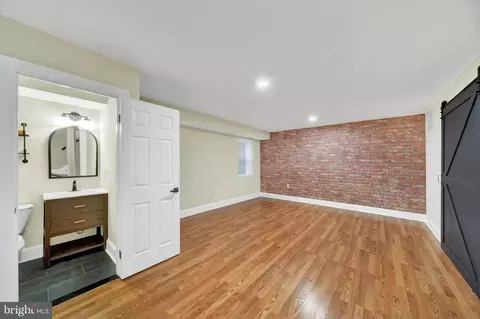 Other - 15 Branch Ln #22, Baltimore, MD 21201 photo 3 of 14