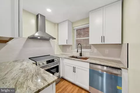 Kitchen - 15 Branch Ln #22, Baltimore, MD 21201 photo 1 of 1