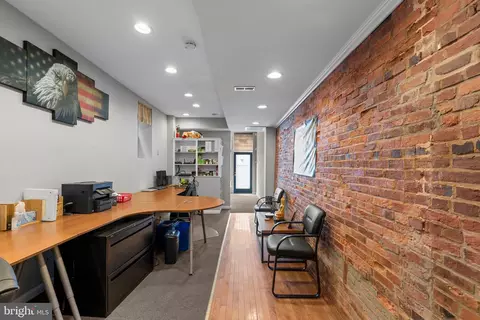 Entry Way - 1608 Eastern Ave, Baltimore, MD 21231 photo 2 of 15
