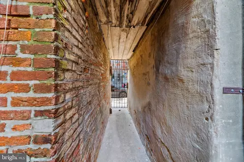 Entry Way - 1608 Eastern Ave, Baltimore, MD 21231 photo 15 of 15