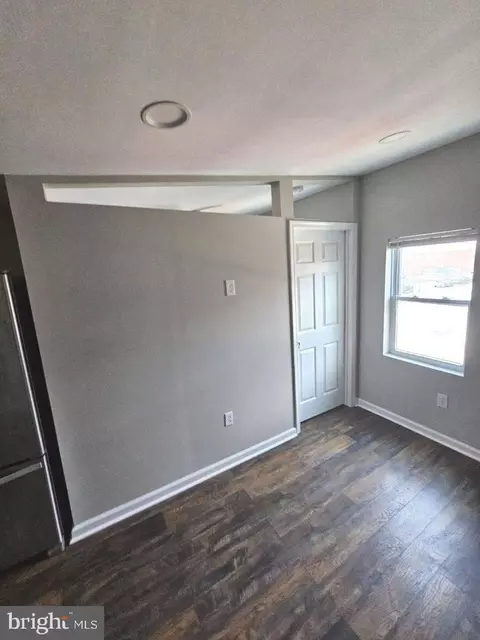 Entry Way - 3603 3605 4th St, Baltimore, MD 21225 photo 2 of 3