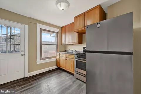 Entry Way - 2528 Mcculloh St, Baltimore, MD 21217 photo 5 of 5