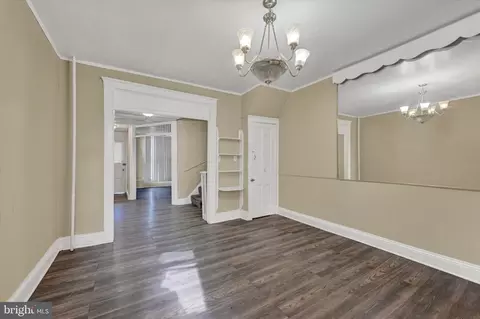 Entry Way - 2528 Mcculloh St, Baltimore, MD 21217 photo 4 of 5