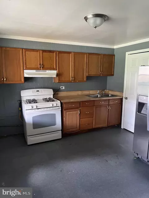 3020 Lorena Ave, Baltimore, MD 21230 photo 2