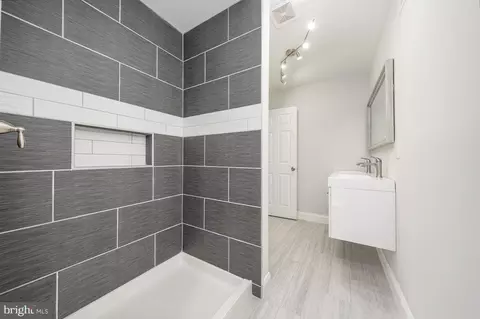 Bath - 523 E 20th St, Baltimore, MD 21218 photo 1 of 1