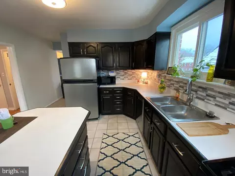 3807 Cedarhurst Rd, Baltimore, MD 21206 photo 5