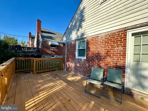 Exterior - 3807 Cedarhurst Rd, Baltimore, MD 21206 photo 4 of 9