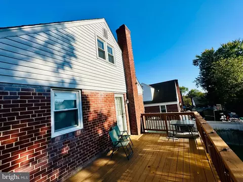 Exterior - 3807 Cedarhurst Rd, Baltimore, MD 21206 photo 5 of 9