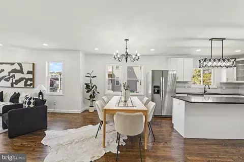 Dining - 4716 Schley Ave, Baltimore, MD 21206 photo 1 of 2