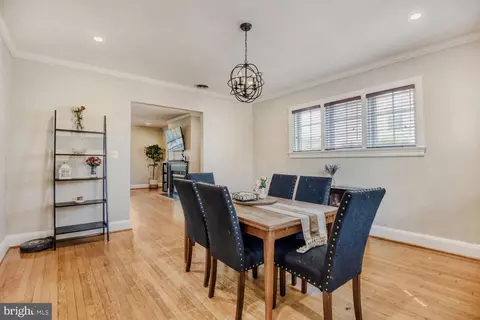 Dining - 211 E Lake Ave, Baltimore, MD 21212 photo 1 of 1