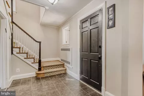 Entry Way - 211 E Lake Ave, Baltimore, MD 21212 photo 1 of 1