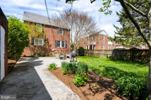 Exterior - 211 E Lake Ave, Baltimore, MD 21212 photo 6 of 6