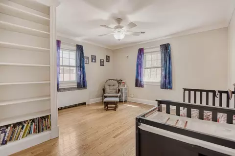 Bedroom - 211 E Lake Ave, Baltimore, MD 21212 photo 4 of 6