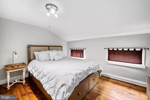 Bedroom - 307 S Exeter St, Baltimore, MD 21202 photo 5 of 6