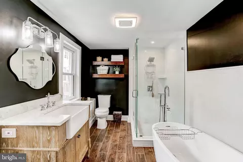 Bath - 307 S Exeter St, Baltimore, MD 21202 photo 3 of 8