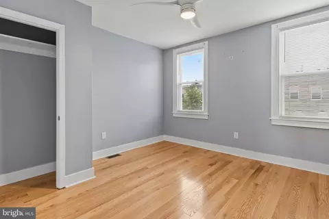 Bedroom - 2609 E Hoffman St, Baltimore, MD 21213 photo 2 of 3