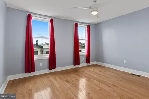 Bedroom - 2609 E Hoffman St, Baltimore, MD 21213 photo 1 of 3