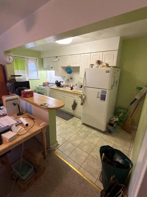4115 Glenhunt Rd, Baltimore, MD 21229 photo 3