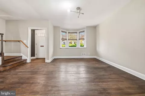 Living - 1543 Sheffield Rd, Baltimore, MD 21218 photo 3 of 4