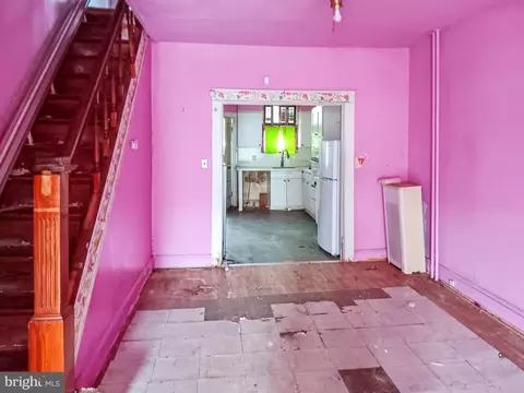 Entry Way - 634 Mckewin Ave, Baltimore, MD 21218 photo 1 of 4