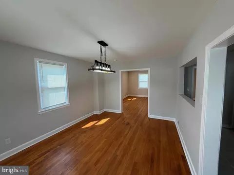 Living - 1535 E Cold Spring Ln, Baltimore, MD 21218 photo 4 of 6