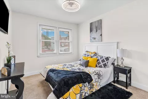 Bedroom - 4800 Midline Rd, Baltimore, MD 21206 photo 3 of 8