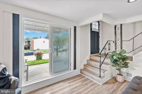 Entry Way - 4800 Midline Rd, Baltimore, MD 21206 photo 1 of 5