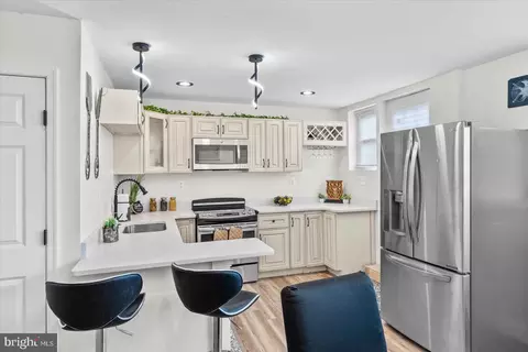 Kitchen - 4800 Midline Rd, Baltimore, MD 21206 photo 1 of 4