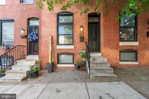 Exterior - 934 S Clinton St, Baltimore, MD 21224 photo 2 of 6
