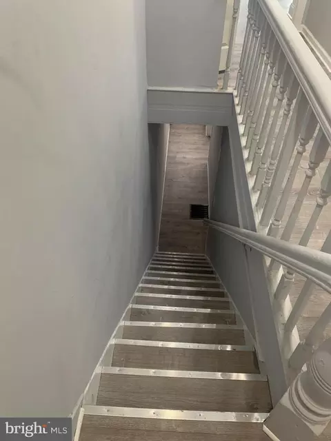 Entry Way - 2902 E Monument St, Baltimore, MD 21205 photo 3 of 5