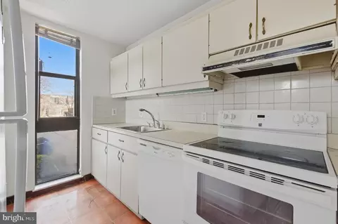 Kitchen - 2372 Nutmeg Ter, Baltimore, MD 21209 photo 1 of 1