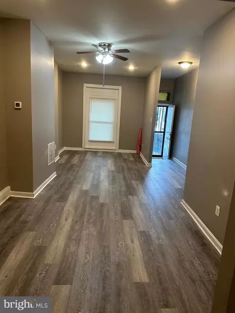 3021 Grayson St, Baltimore, MD 21216 photo 3