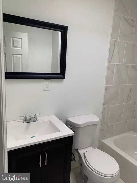 Bath - 752 Bartlett Ave, Baltimore, MD 21218 photo 3 of 3