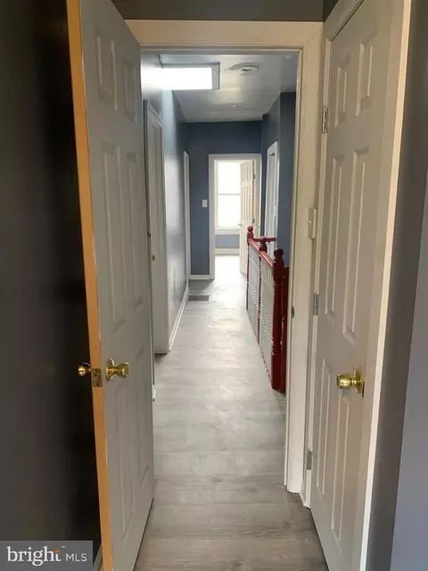 Entry Way - 752 Bartlett Ave, Baltimore, MD 21218 photo 5 of 9