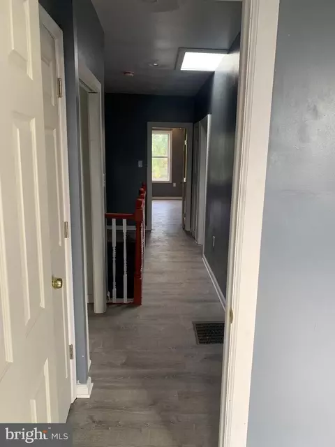 Entry Way - 752 Bartlett Ave, Baltimore, MD 21218 photo 7 of 9