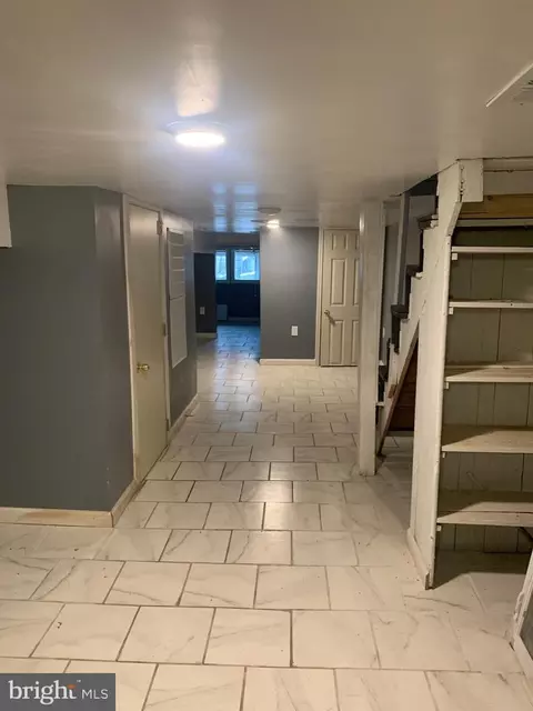 Entry Way - 752 Bartlett Ave, Baltimore, MD 21218 photo 8 of 9