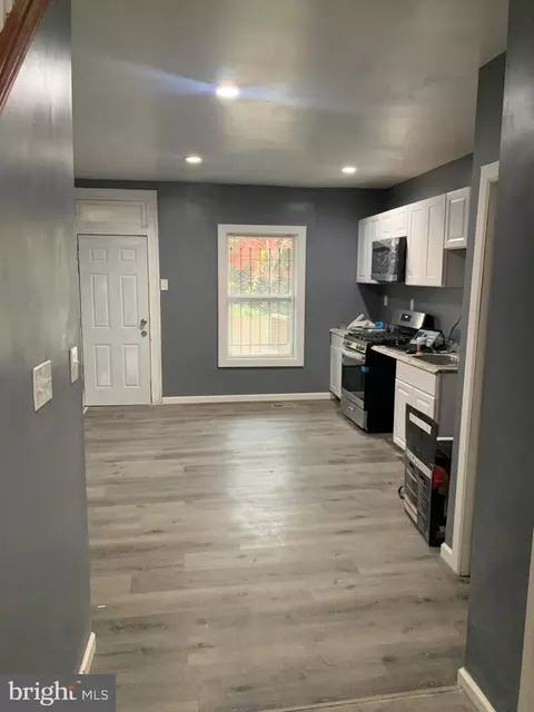 752 Bartlett Ave, Baltimore, MD 21218