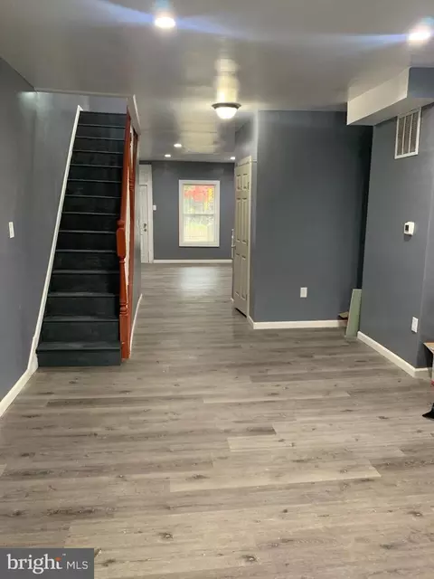 Entry Way - 752 Bartlett Ave, Baltimore, MD 21218 photo 3 of 9