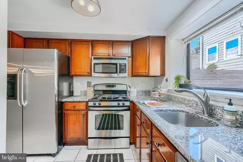 Kitchen - 38 E Hamburg St, Baltimore, MD 21230 photo 3 of 3