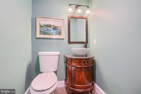 Bath - 38 E Hamburg St, Baltimore, MD 21230 photo 1 of 5