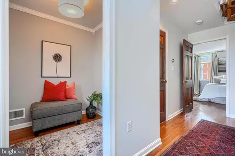 Entry Way - 38 E Hamburg St, Baltimore, MD 21230 photo 2 of 3