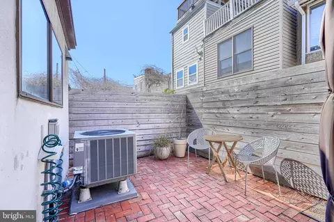 Exterior - 38 E Hamburg St, Baltimore, MD 21230 photo 2 of 3