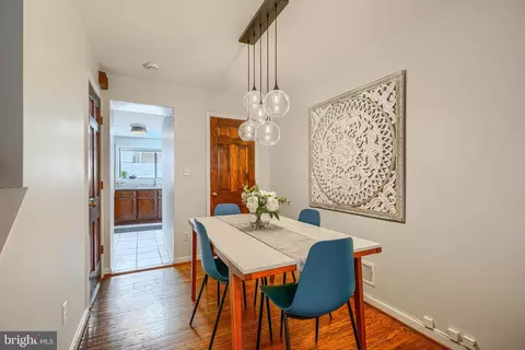 Dining - 38 E Hamburg St, Baltimore, MD 21230 photo 2 of 3